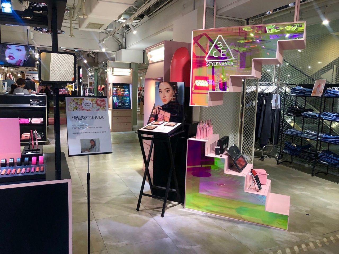 【Myeongdong Shopping】Summer clothing is on the market! Myeongdong Young Plaza visit